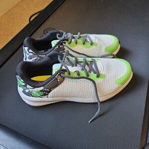 Under Armour Kids' White and Neon Green Sneakers Size 7